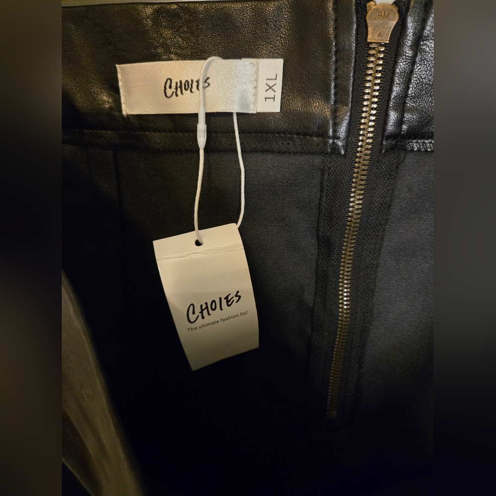 Choies Black Faux Leather Mini Skirt - Picture 5 of 5
